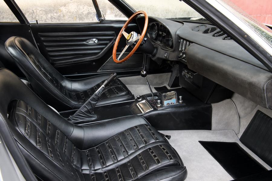 Интерьер Ferrari 365 GTB/4 Daytona 1968 года  (WW) (фото 23 из 76)